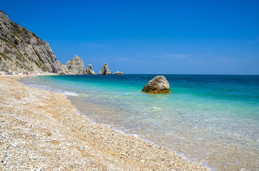 Spiaggia delle Due Sorelle, Marche